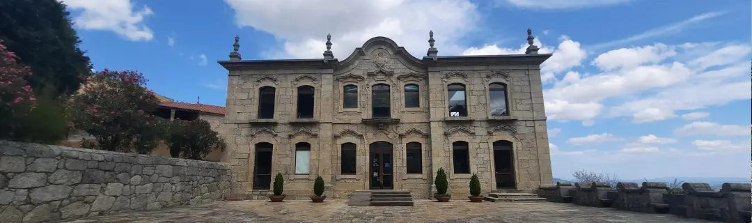 Slide do carrossel - 4debb7b6-7cbf-4570-ab96-73ae61252126